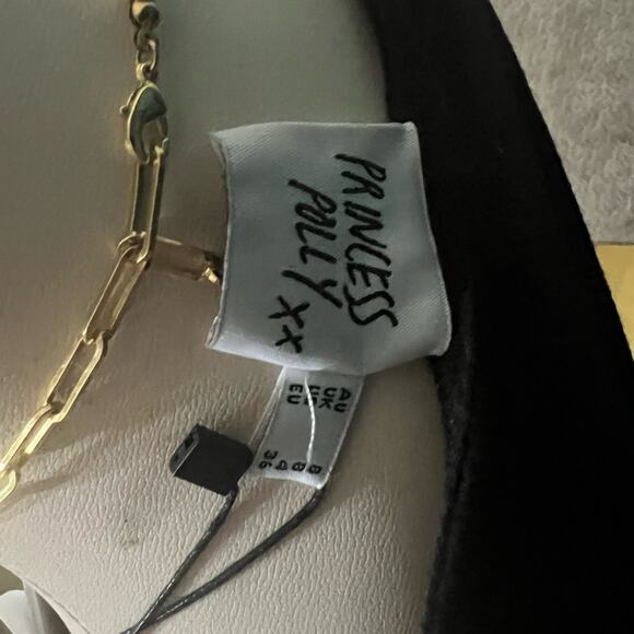 Princess Polly Elegant Black Long-Sleeve Top - Picture 4 of 5